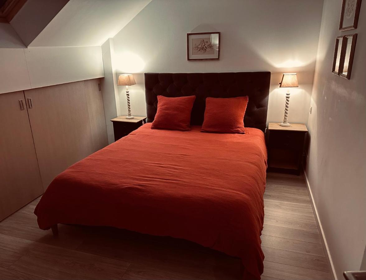 grange enchantée Profondeville Extérieur photo
